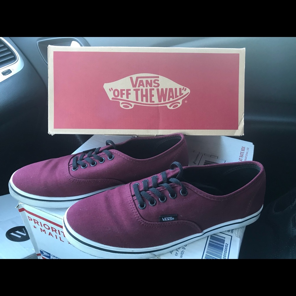 VAN’s Maroon sz 9 - Picture 4 of 4